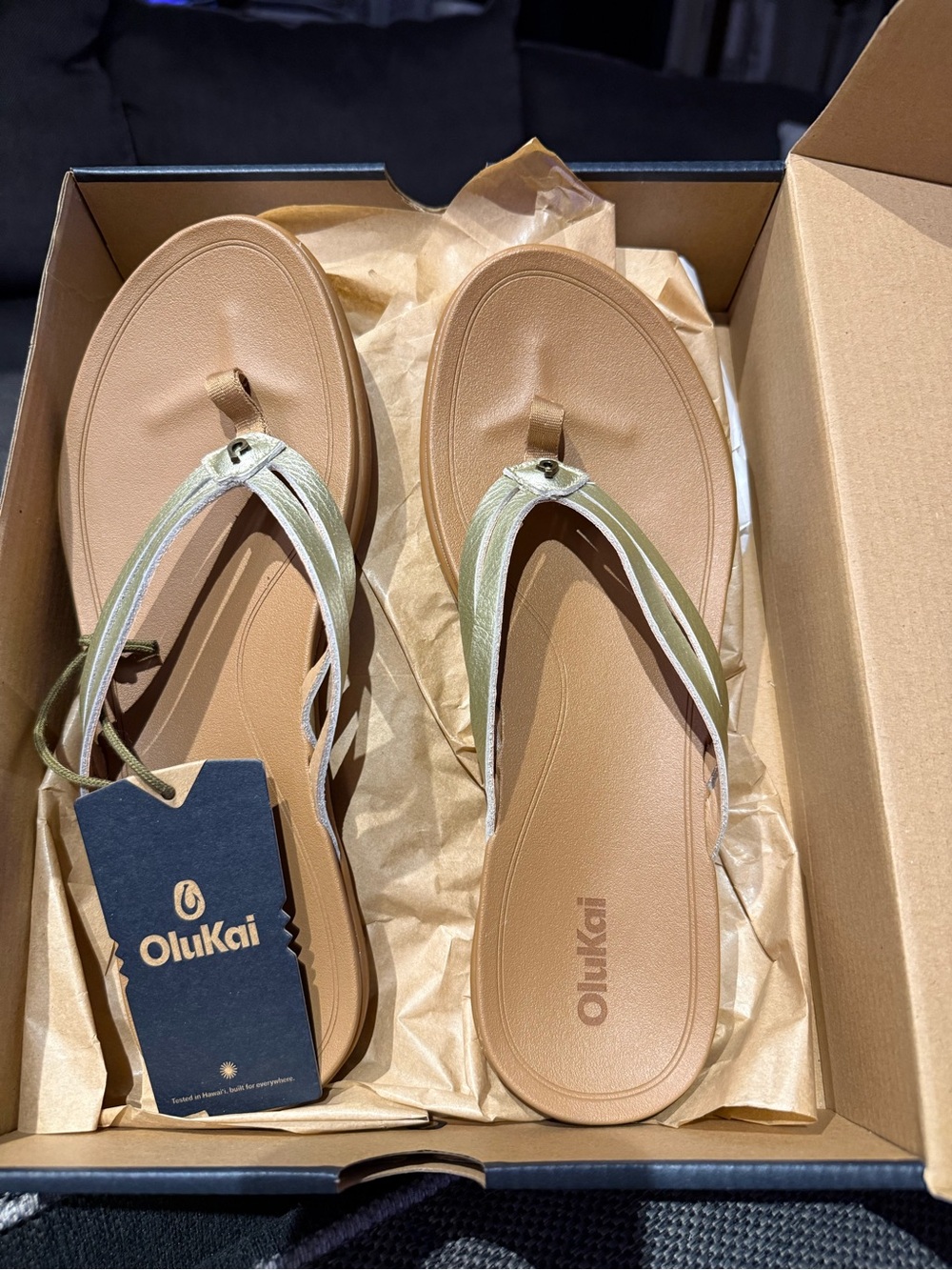 OluKai Women's Tan Footbed Sandals with Pale Gold Straps